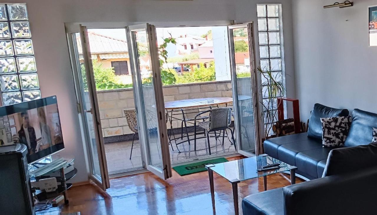 Apartment Tin Krk Town Exterior photo